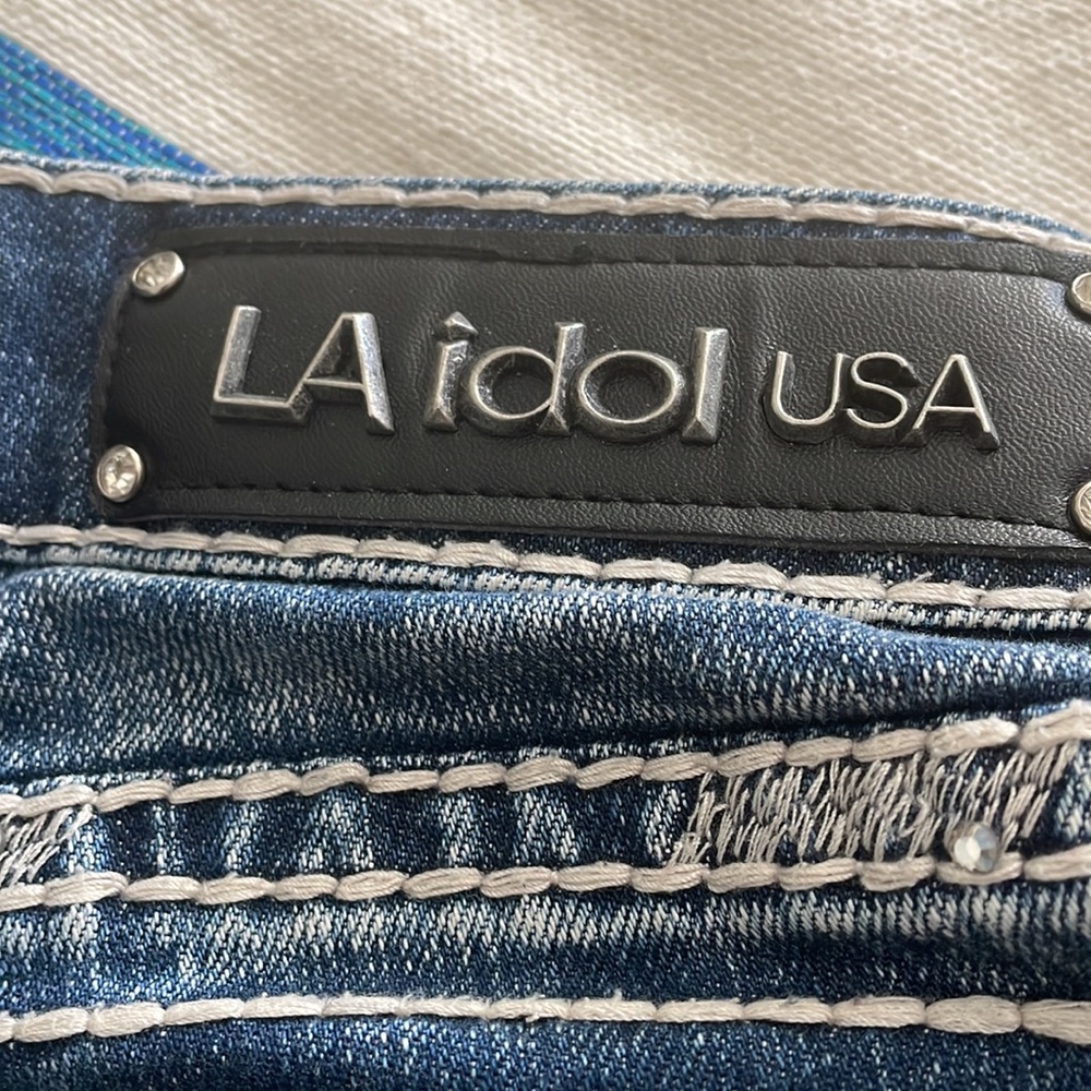 Jeans - Picture 3 of 3